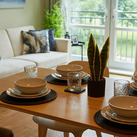 Stylish 2-Bedroom Apartment With Free Parking Halifax Exterior photo
