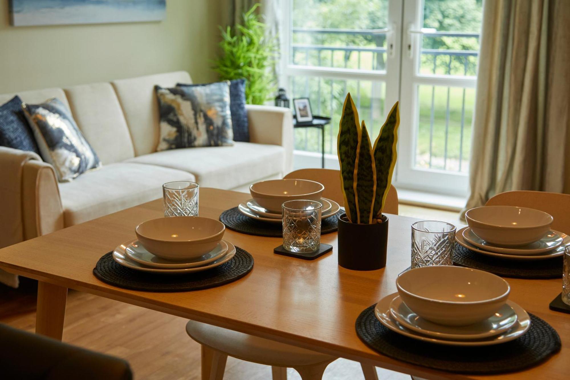 Stylish 2-Bedroom Apartment With Free Parking Halifax Exterior photo